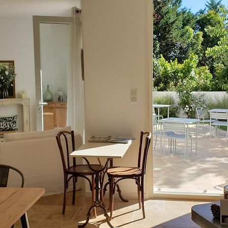 La Bastide D'Alix Bed and Breakfast Éguilles Εξωτερικό φωτογραφία