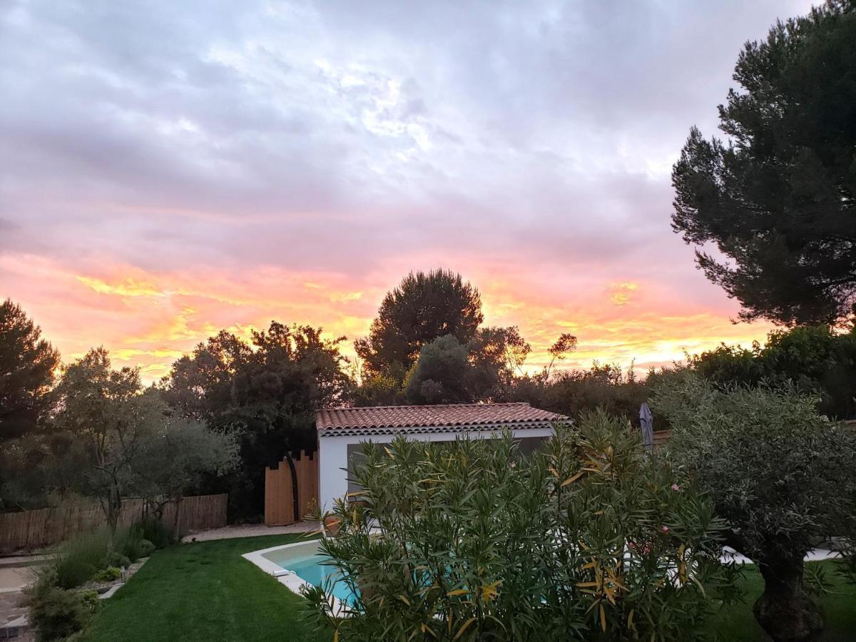 La Bastide D'Alix Bed and Breakfast Éguilles Εξωτερικό φωτογραφία