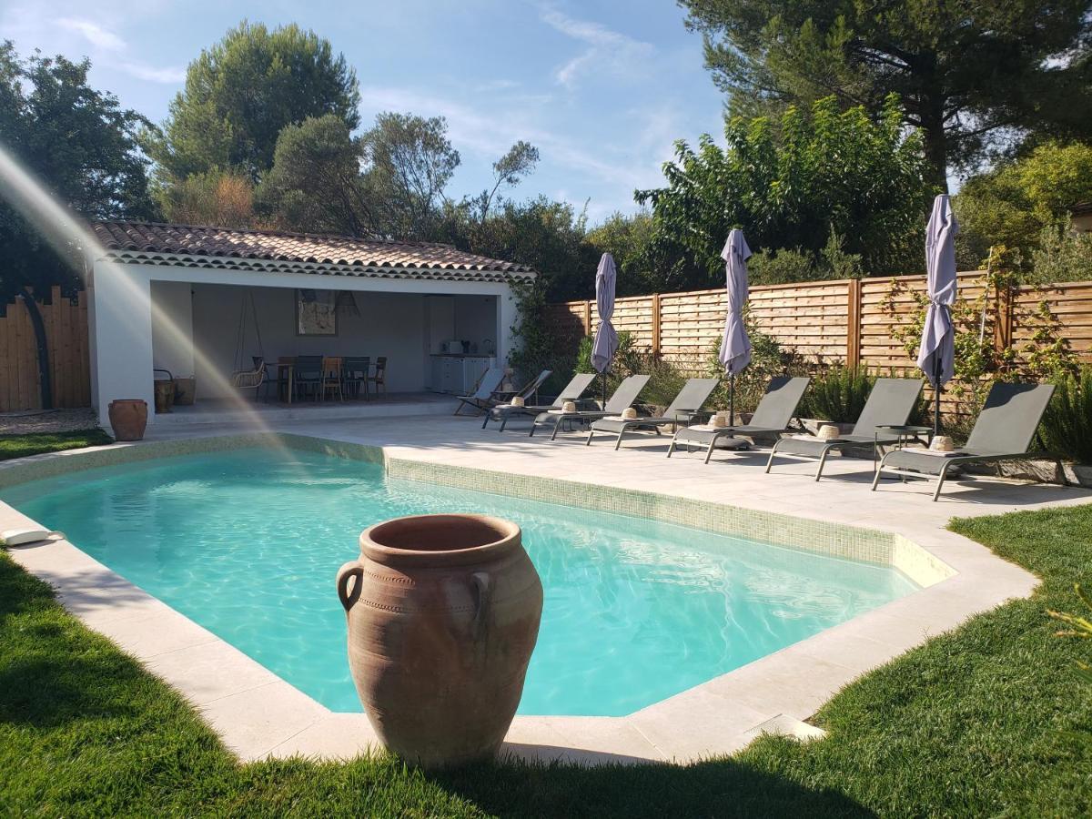 La Bastide D'Alix Bed and Breakfast Éguilles Εξωτερικό φωτογραφία