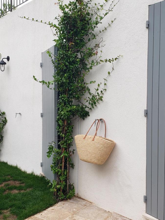 La Bastide D'Alix Bed and Breakfast Éguilles Εξωτερικό φωτογραφία